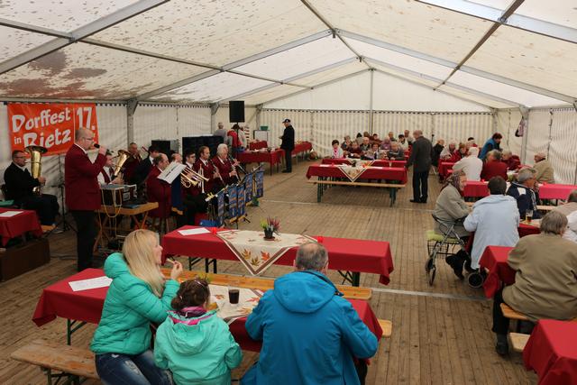 Das Dorffest in Rietz, mit den Fläming-Musikanten aus Mahrzahna